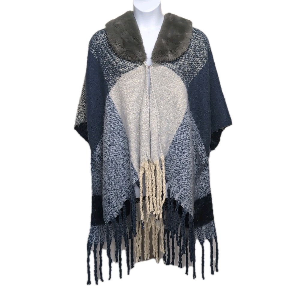 Adrienne Vittadini Faux Fur Collar Kimono Sweater Jacket Fringe Poncho One Size